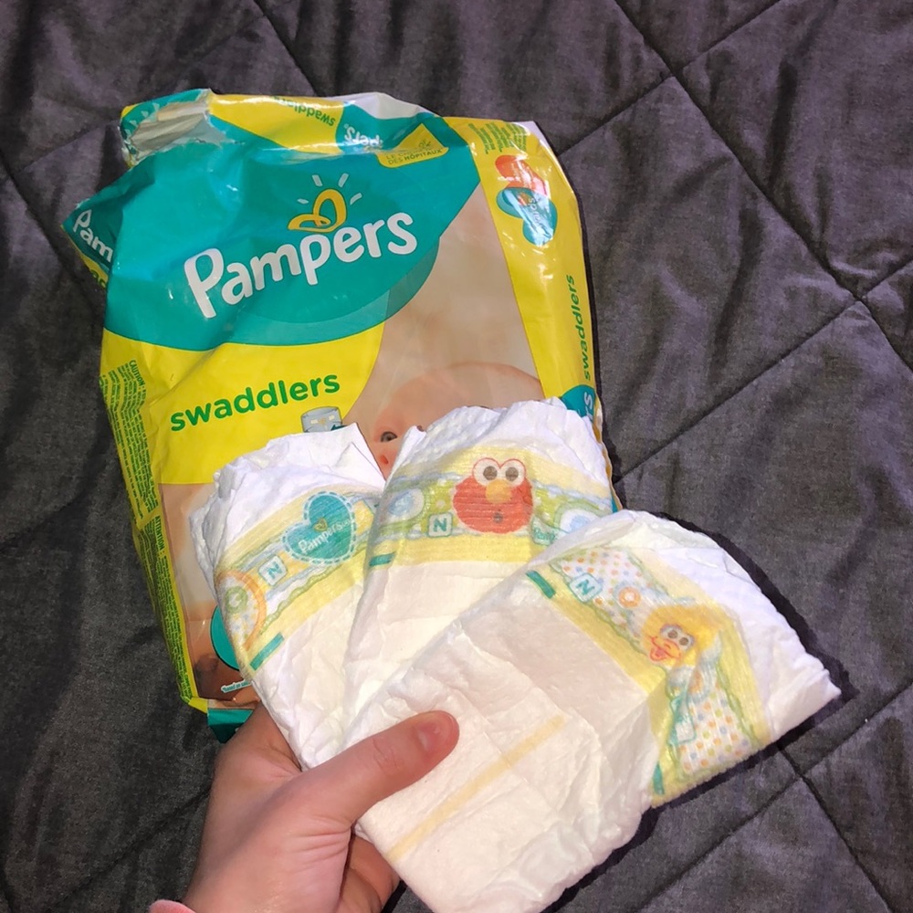 16 Newborn Diapers